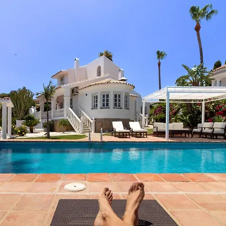 Beautiful Andalusian-style With Huge Private Pool, Outdoor Jacuzzi, Amazing Sea And Mountain Views, Close To The Beach, Walking Distance To Golf Courses And Amenities 4*