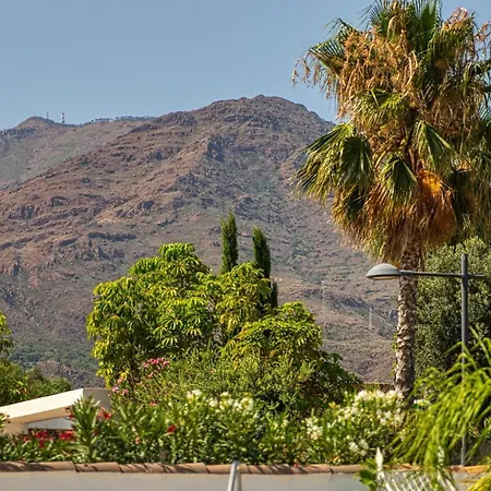 Beautiful Andalusian-style With Huge Private Pool, Outdoor Jacuzzi, Amazing Sea And Mountain Views, Close To The Beach, Walking Distance To Golf Courses And Amenities